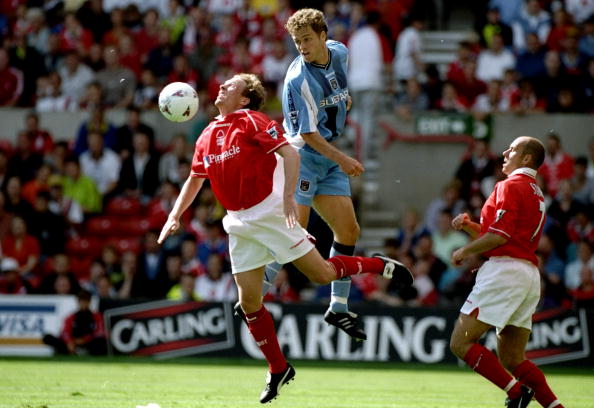 22 Aug 1998:  Scot Gemmill of Nottingham Forest is challenged by Trond Egil Soltvedt of Coventry during the FA Carling Premiership match   at the C...