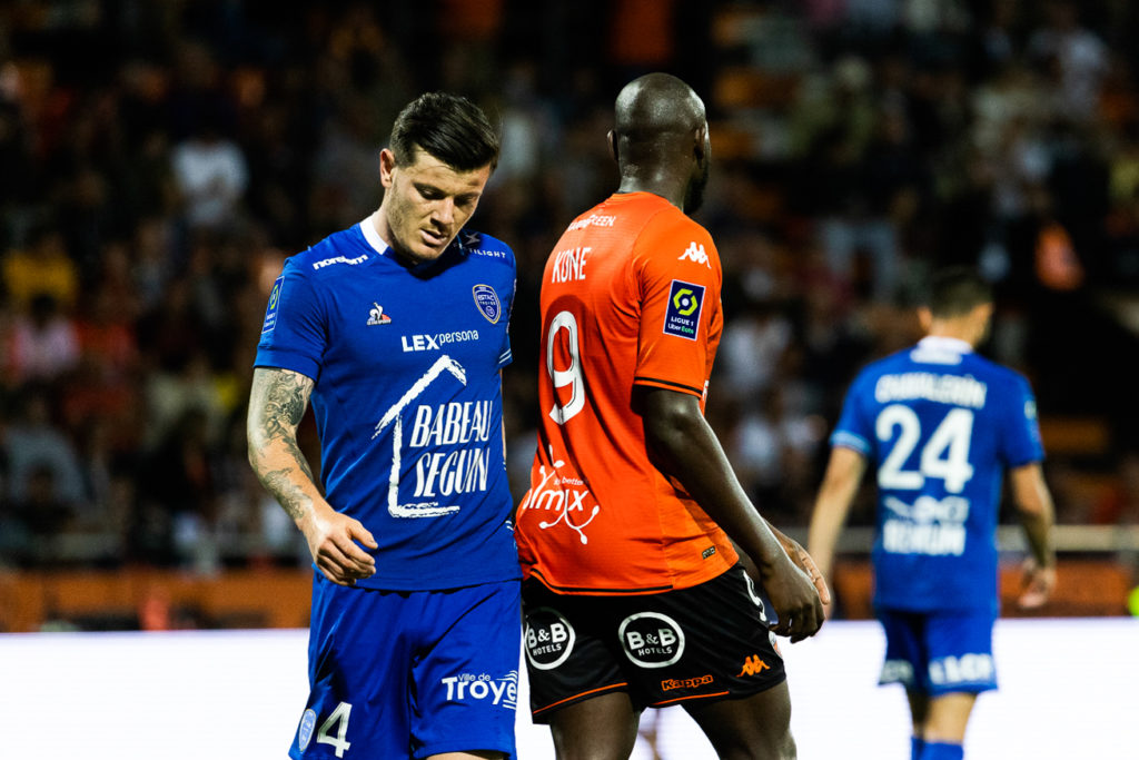 Football Club de Lorient v Esperance sportive Troyes Aube Champagne - Ligue 1 Uber Eats