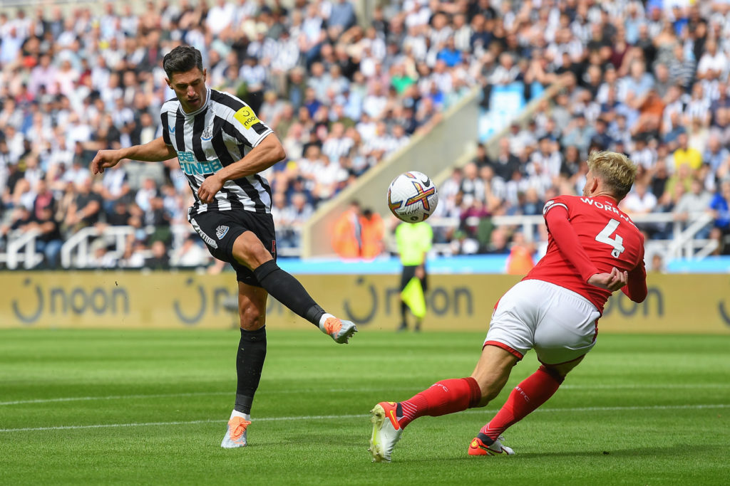 Newcastle United v Nottingham Forest - Premier League
