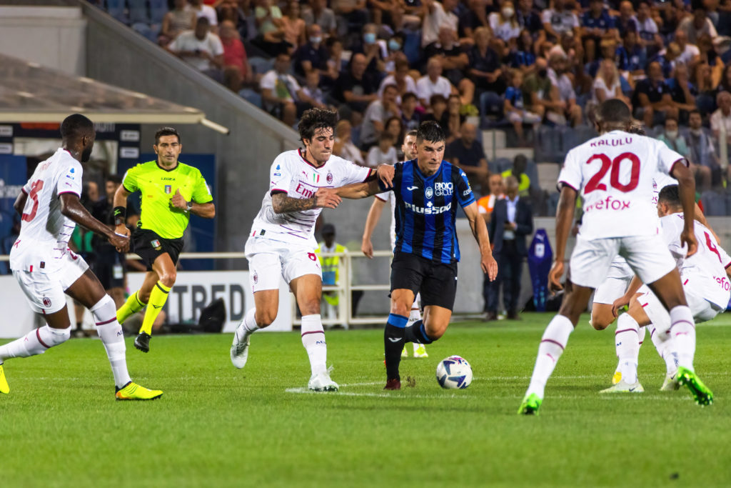Rusland Malinovskyi (R2) of Atalanta BC seen in action