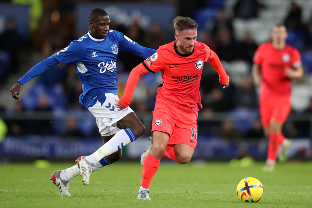 Dyche keep Doucoure