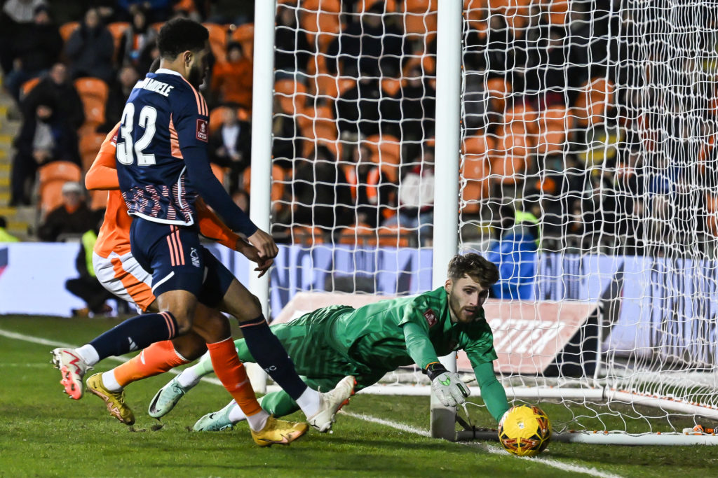 FBL-ENG-FA-BLACKPOOL-NOTTINGHAM FOREST