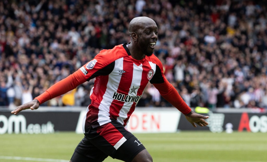 Yoane Wissa celebrates scoring his side's fourth goal during the Premier League match between Brentford FC and Manchester United FC
