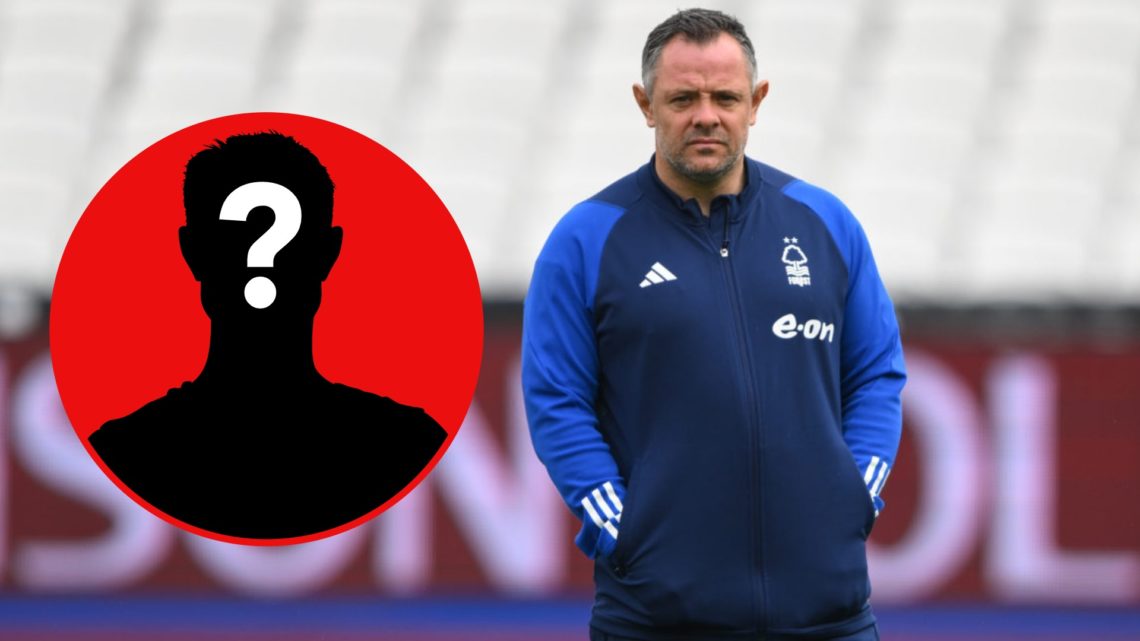Andy Reid watches Nottingham Forest train