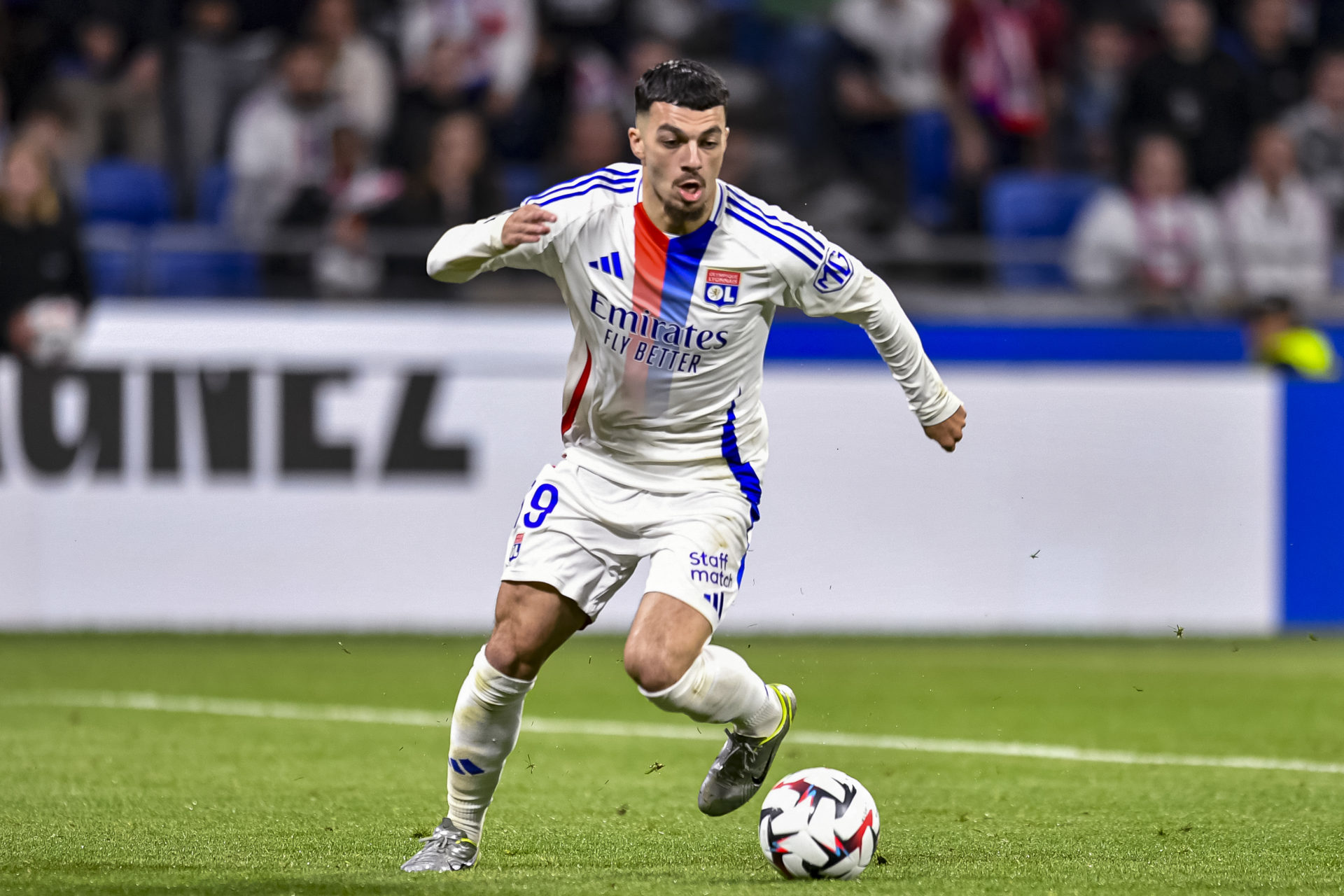 Olympique Lyonnais v striker Georges Mikautadze.