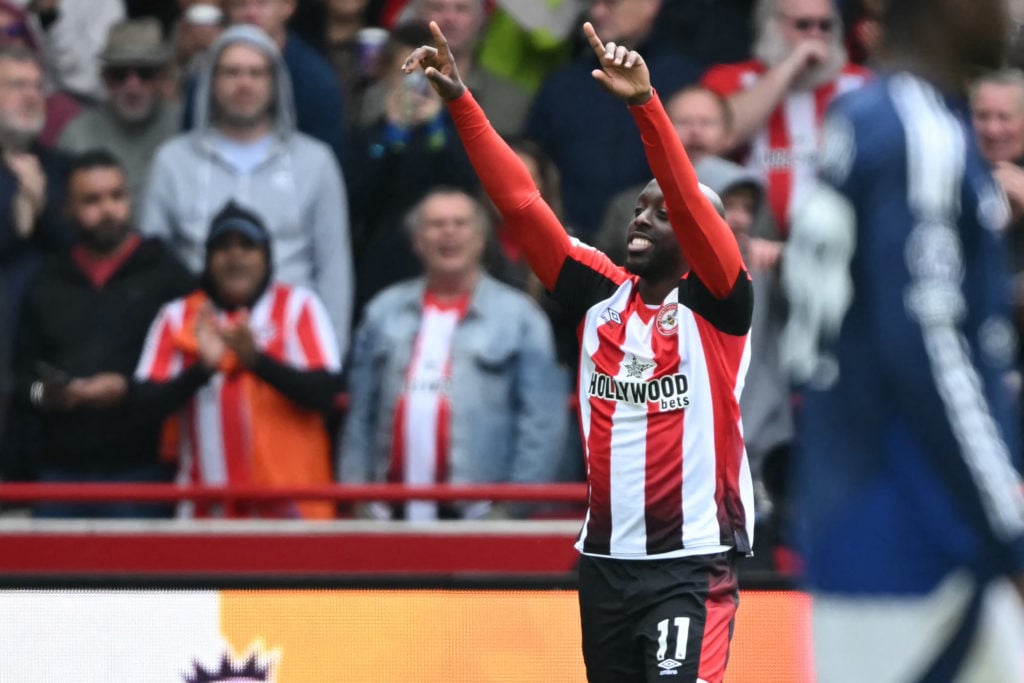 TOPSHOT-FBL-ENG-PR-BRENTFORD-MAN UTD