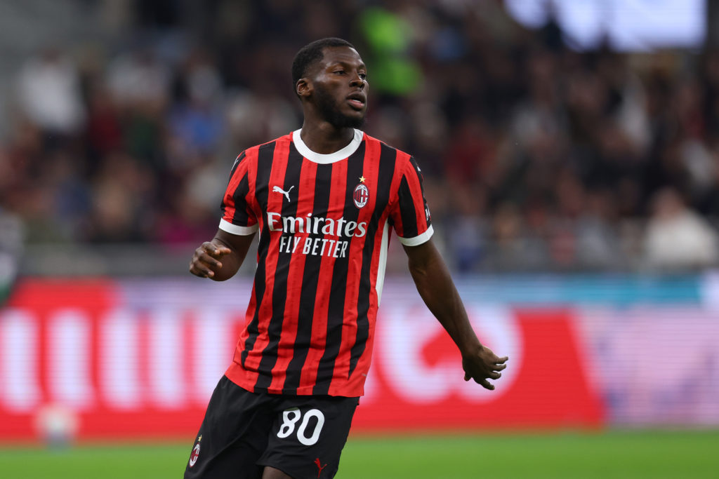 Yunus Musah in action for AC Milan against Fiorentina