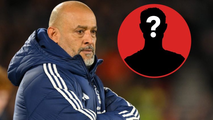 Nuno Espírito Santo watches on during Nottingham Forest's Premier League clash with Arsenal.