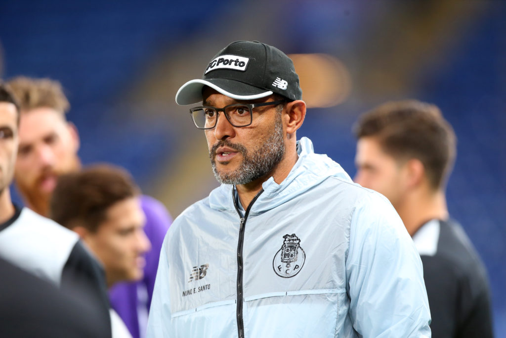 Nuno Espírito Santo during an FC Porto training session.