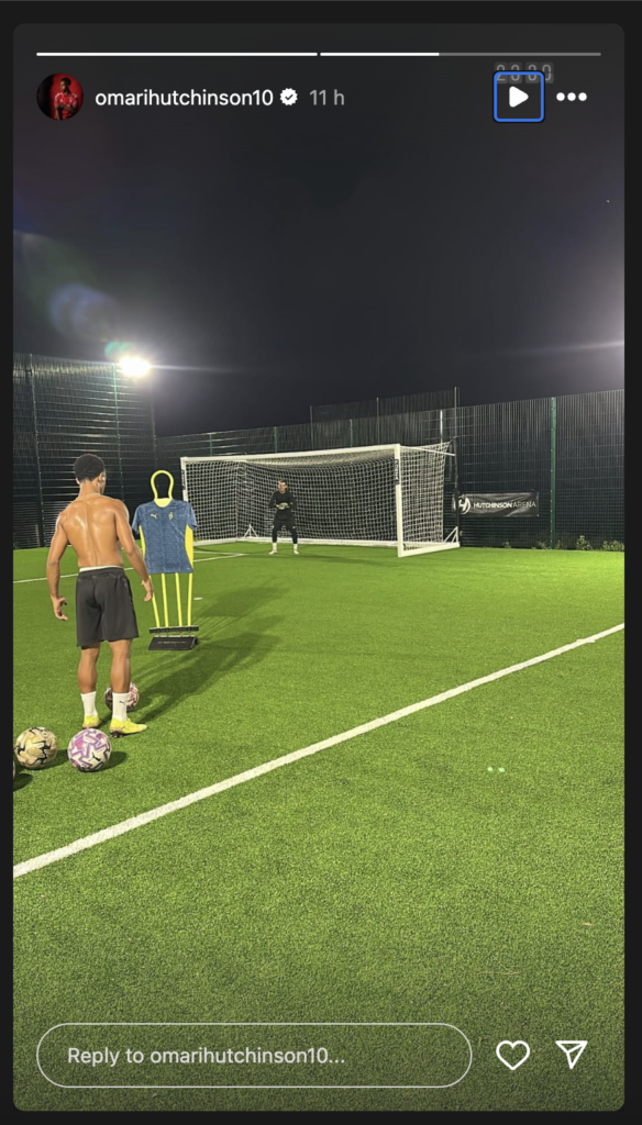 Omari Hutchinson trains privately during the international break