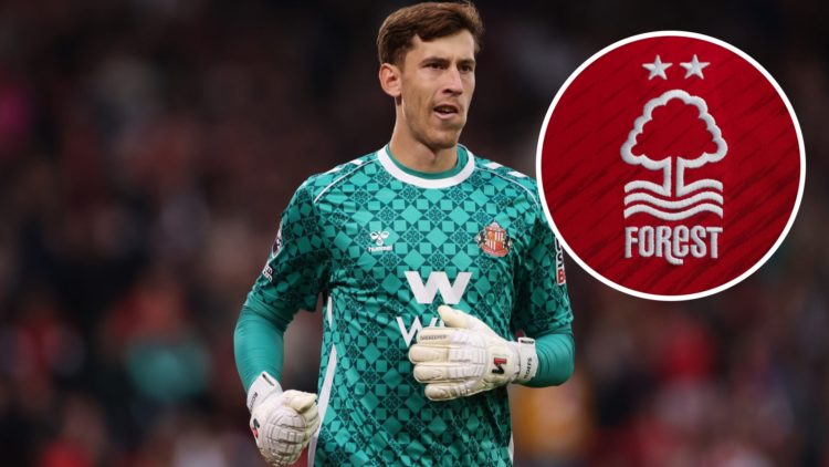 Main: Robin Roefs in action for Sunderland Overlay: Nottingham Forest badge