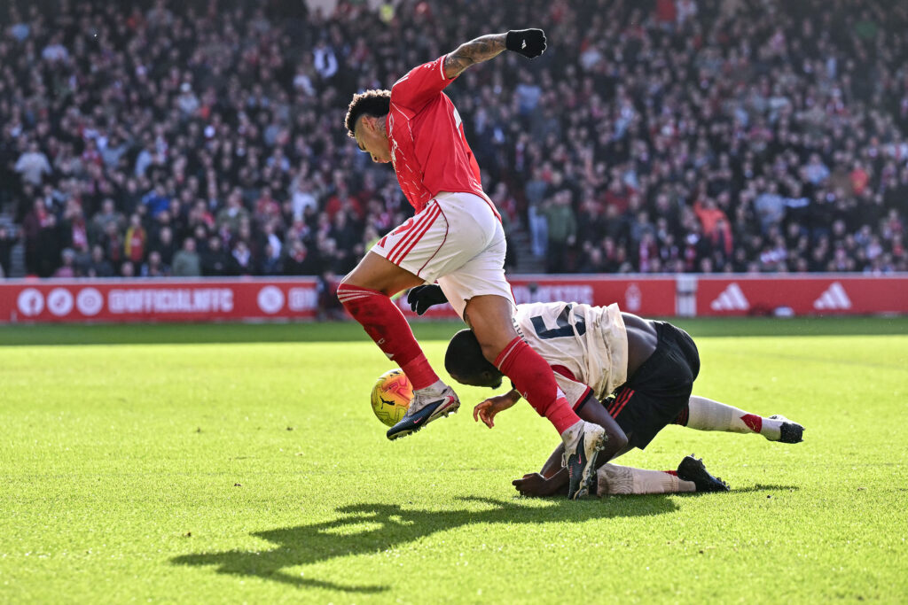 Nottingham Forest striker Igor Jesus in action vs Liverpool.