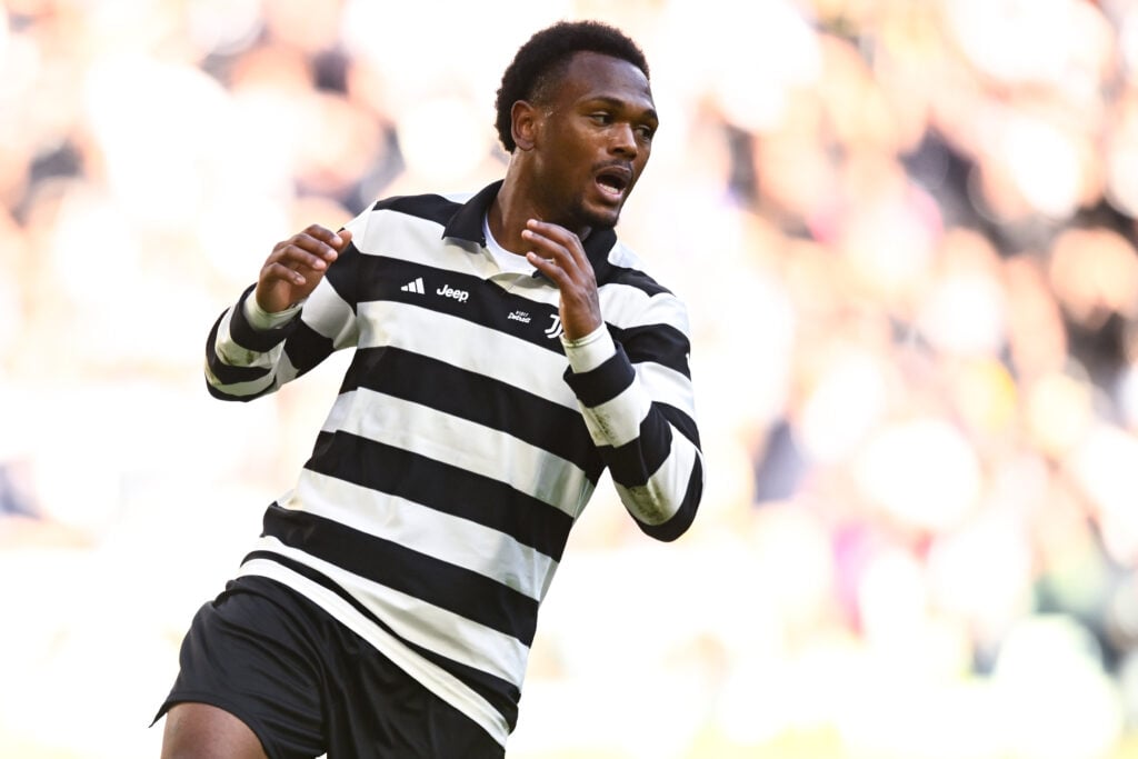 Lois Openda in action for Juventus.