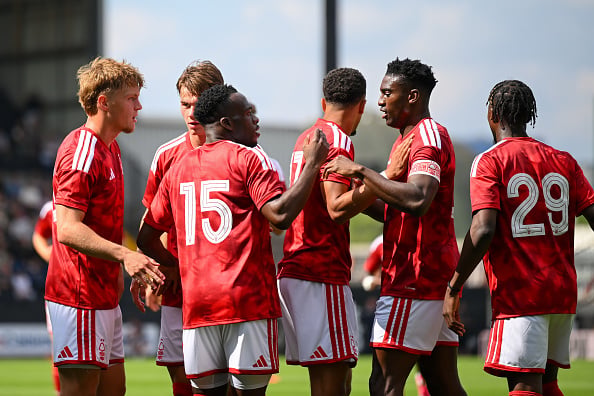 Nottingham Forest celebrate scoring vs Notts County