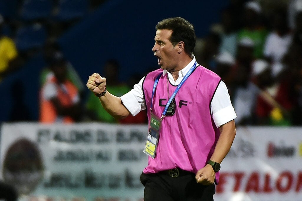 Guinea head coach Paulo Duarte